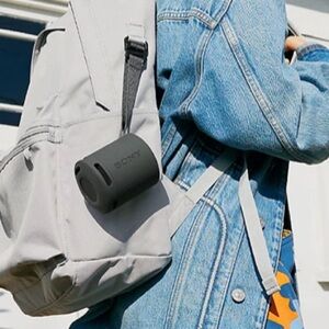 NWT Sony XB100 Portable Speaker